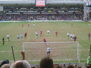 eagles-walsal42.jpg (78580 bytes)