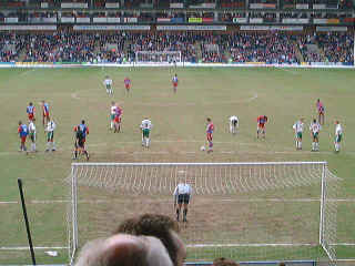 eagles-walsall5.jpg (79245 bytes)