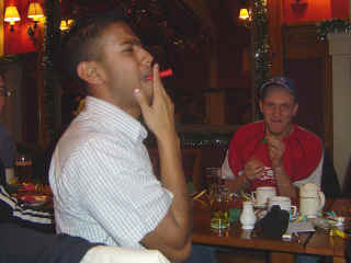 2004-12-22-16.jpg (47745 bytes)