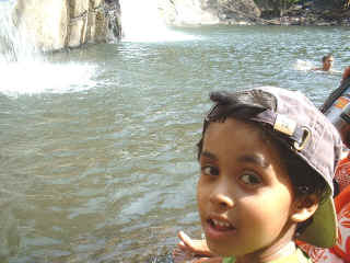 Dudhsagar-27.jpg (76368 bytes)