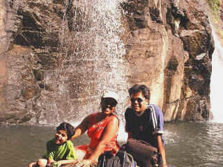 Dudhsagar-31.jpg (114341 bytes)