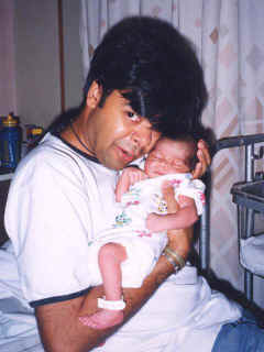 birth-08.jpg (48415 bytes)