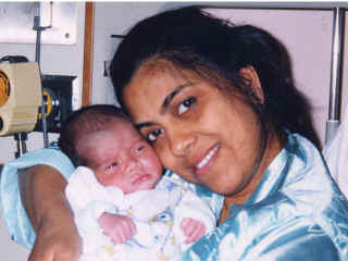 birth08.jpg (49762 bytes)