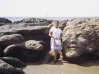 dakGoa-03.jpg (66578 bytes)