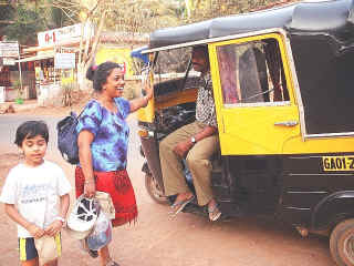 dakGoa-25.jpg (99494 bytes)