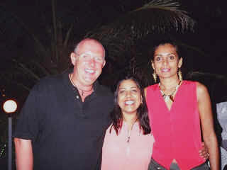 family-12.jpg (42372 bytes)