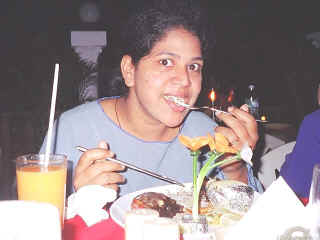 family-13.jpg (51840 bytes)