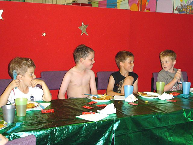 2005-06-25-22.jpg (58398 bytes)