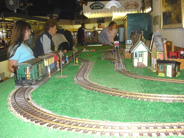 2005-10-15-08.jpg (91007 bytes)