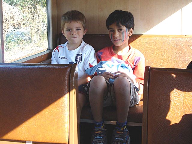 2005-10-15-18.jpg (63906 bytes)