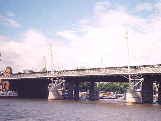 23July2003-04.jpg (55801 bytes)