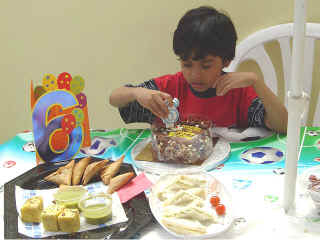 27June2004-02.jpg (56213 bytes)