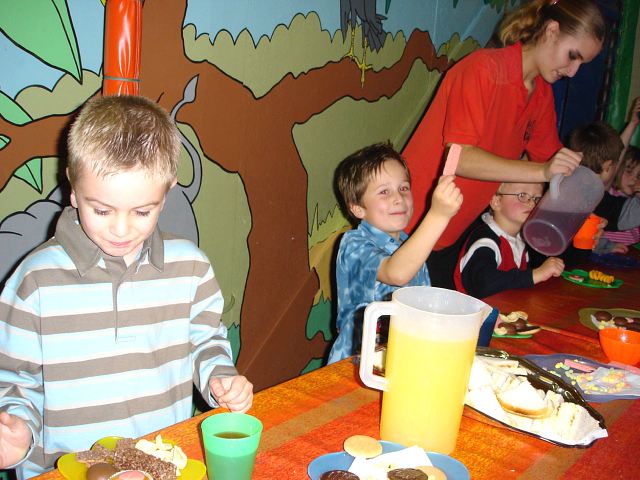 29nov2004-04.jpg (64951 bytes)