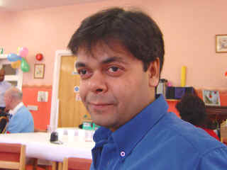 4thApril2004-29.jpg (36643 bytes)