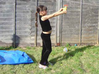 6thBirthday-14.jpg (90759 bytes)