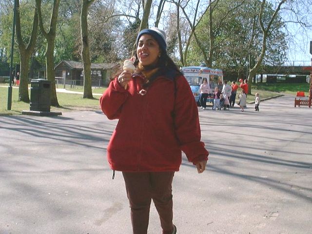 7april02-19.jpg (72062 bytes)