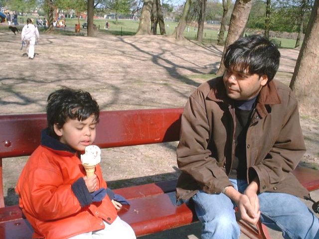 7april02-21.jpg (69927 bytes)