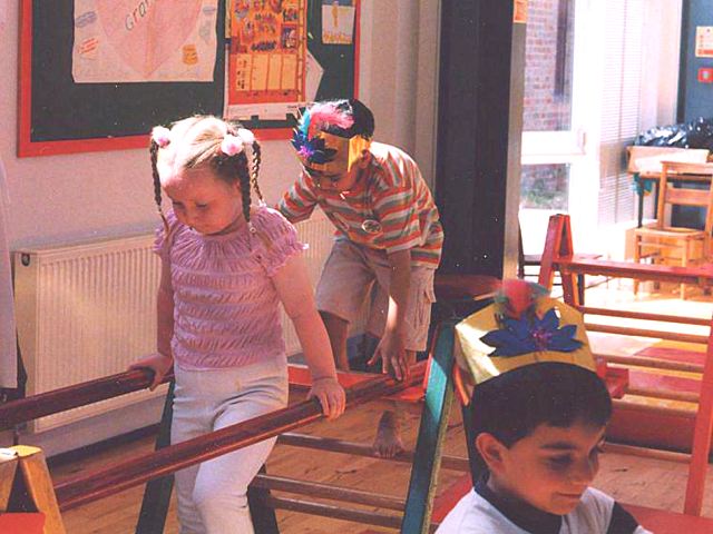 dylanphotos5th-10.jpg (60423 bytes)