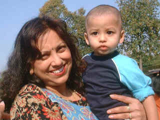 Re-Union-04.jpg (71825 bytes)