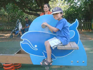 Re-Union-06.jpg (69195 bytes)