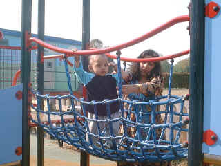 Re-Union-15.jpg (65414 bytes)