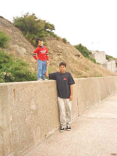 Sandgate-04.jpg (74084 bytes)