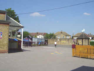 School-03.jpg (49326 bytes)