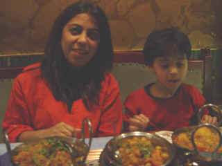 The Taj-01.jpg (35248 bytes)