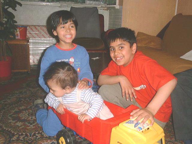 anish02.jpg (49140 bytes)