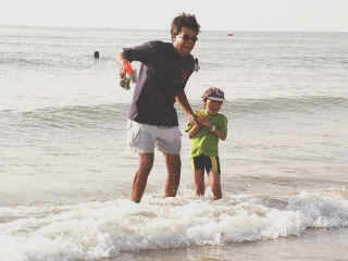 dyl-goa-26.jpg (58688 bytes)