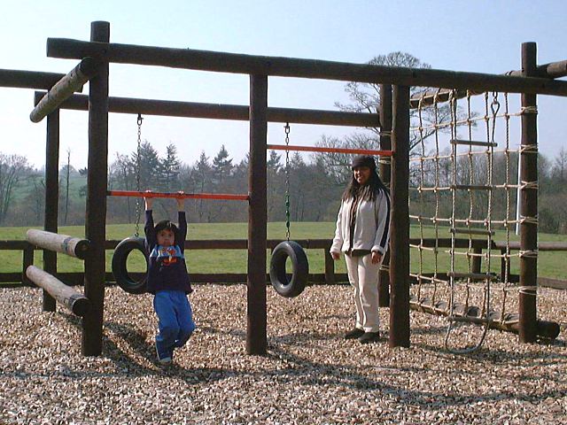 hotel-20.jpg (91665 bytes)