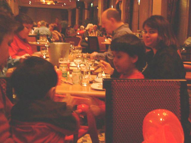 hotel-36.jpg (43540 bytes)